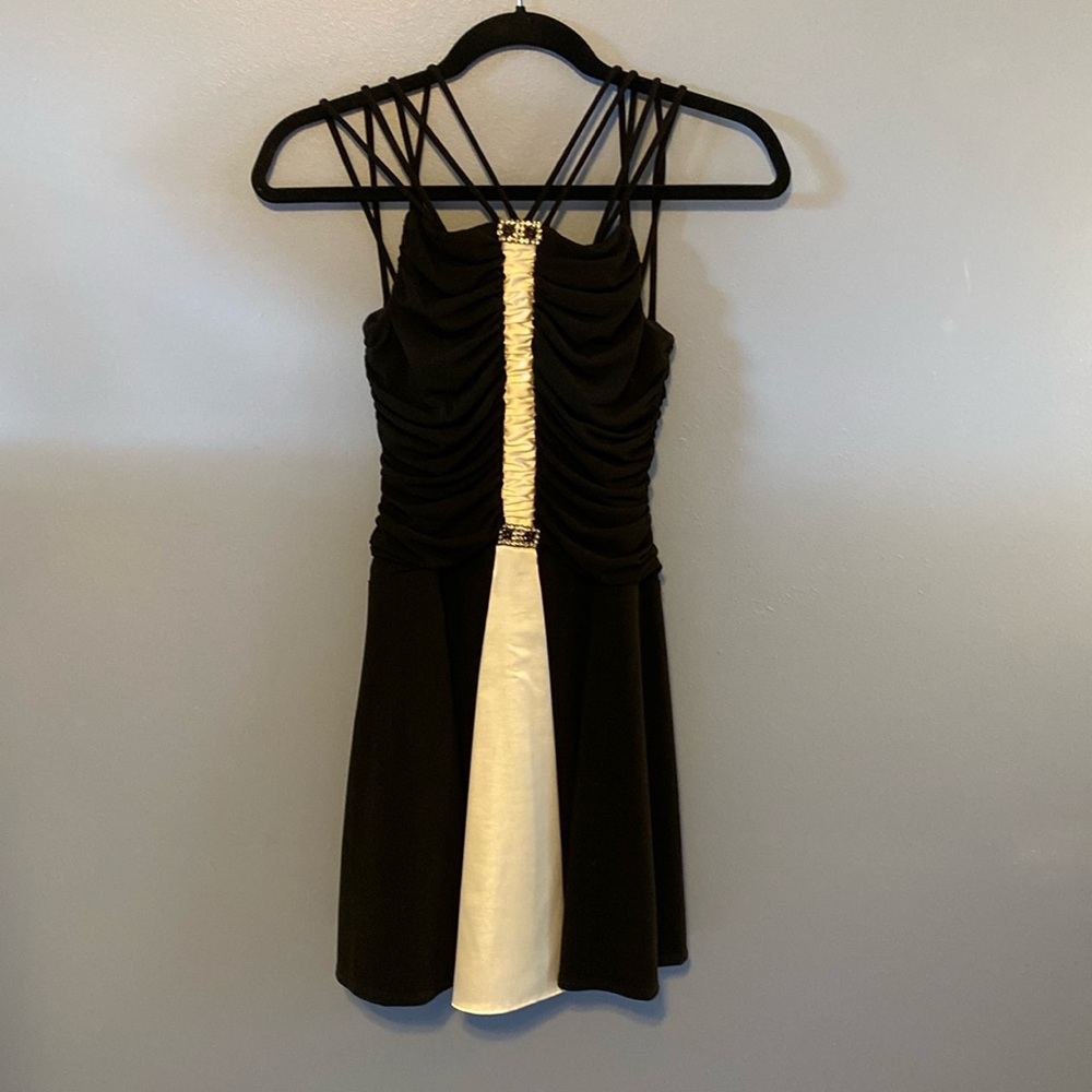 Jessica McClinktock vintage girls special occasion dress. Worn once.